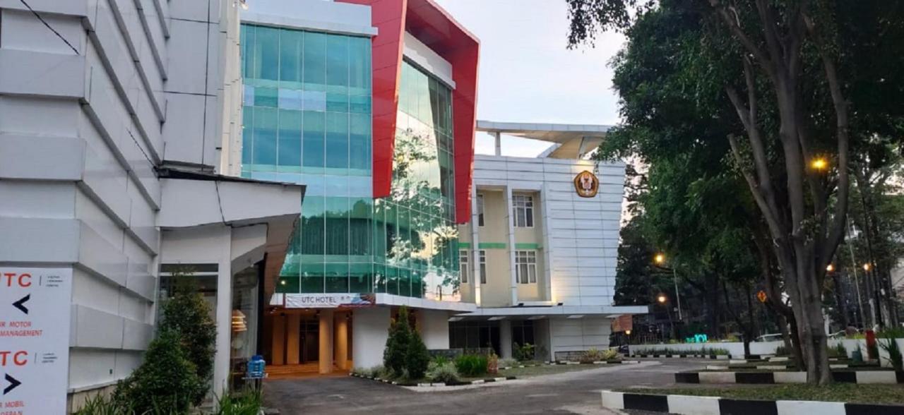 Utc Dago Hotel Bandung Eksteriør bilde